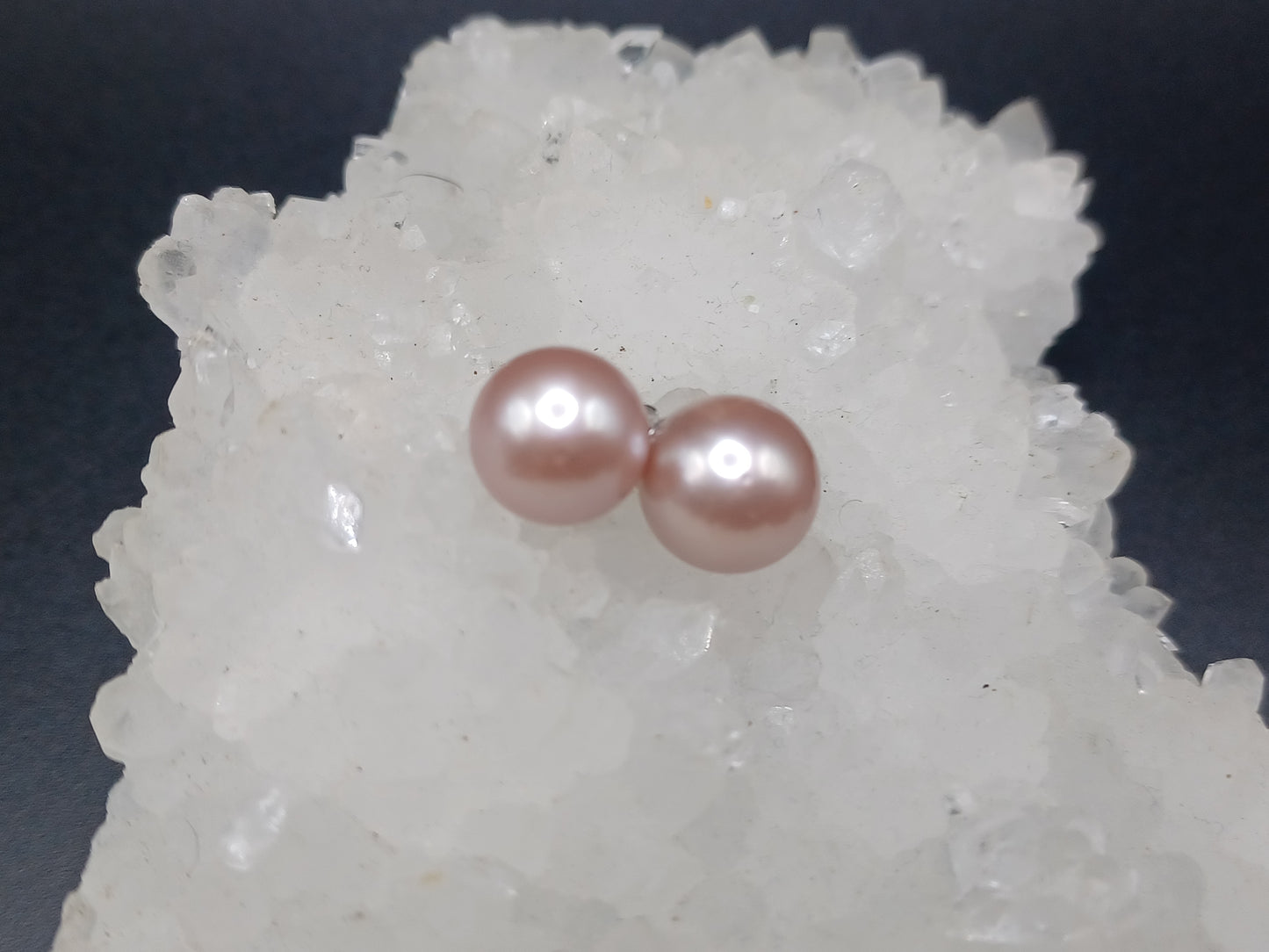 Elegant 10mm Pink Edison Pearl Stud Earrings