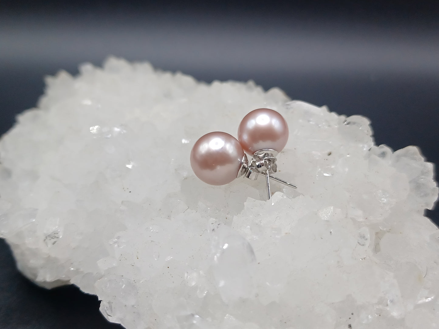 Elegant 10mm Pink Edison Pearl Stud Earrings