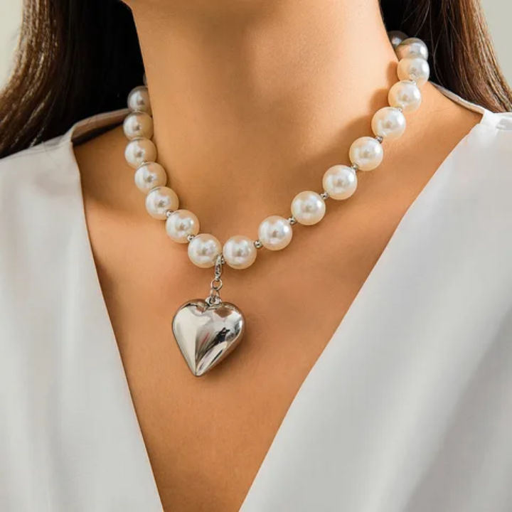 Pearl Choker w/Gold Accent Heart